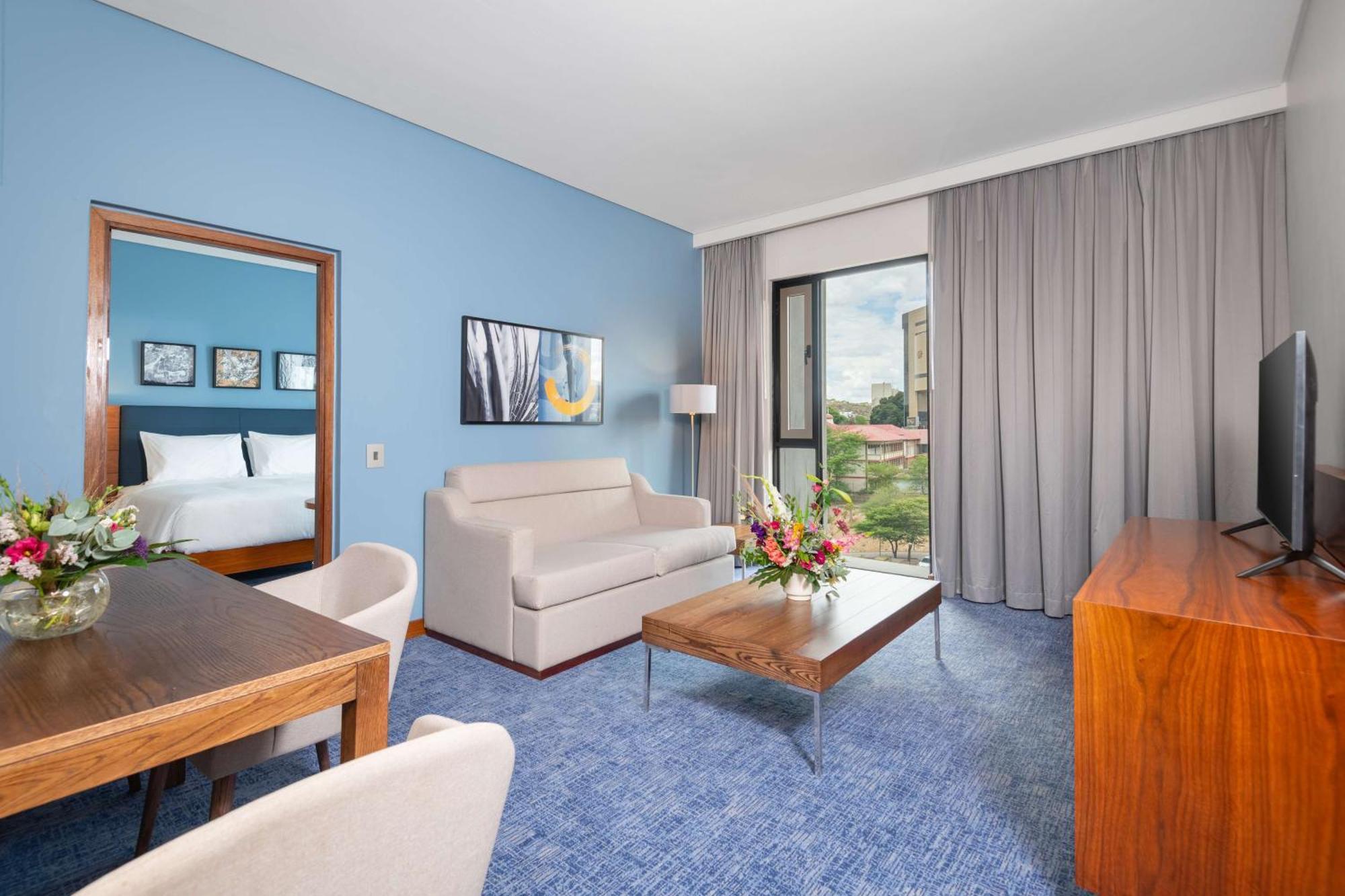 Hilton Garden Inn Windhoek Exteriör bild